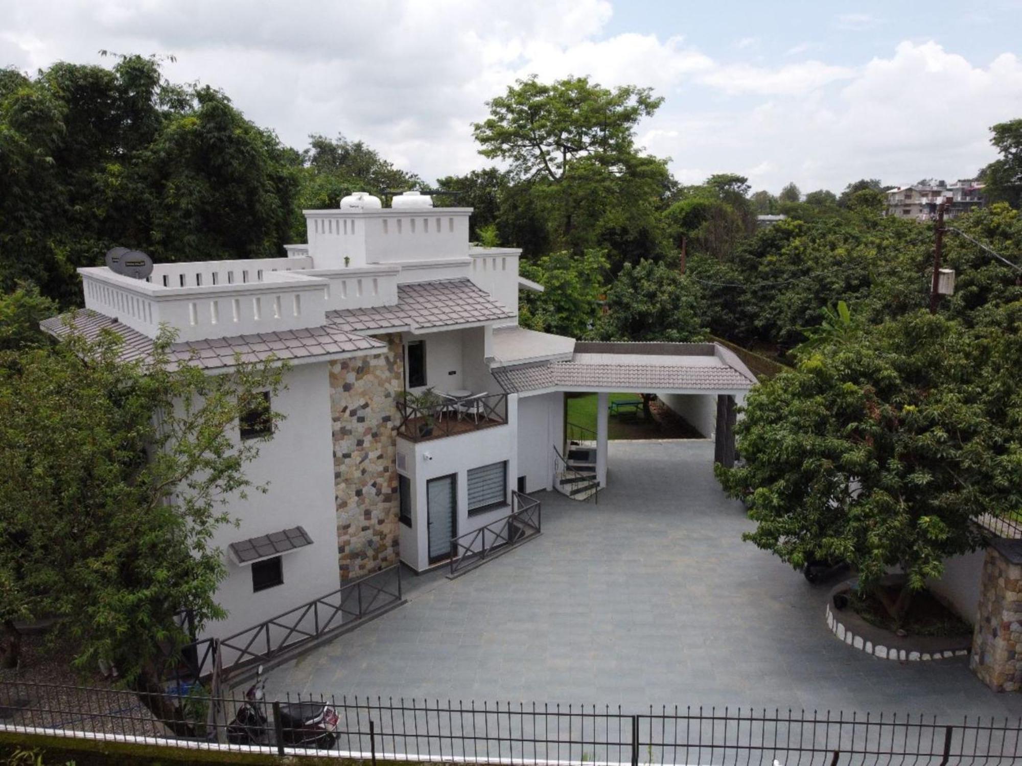 Villa Sierra Sky - Exquisite Elegant 4 Bedroom Villa 데라둔 외부 사진